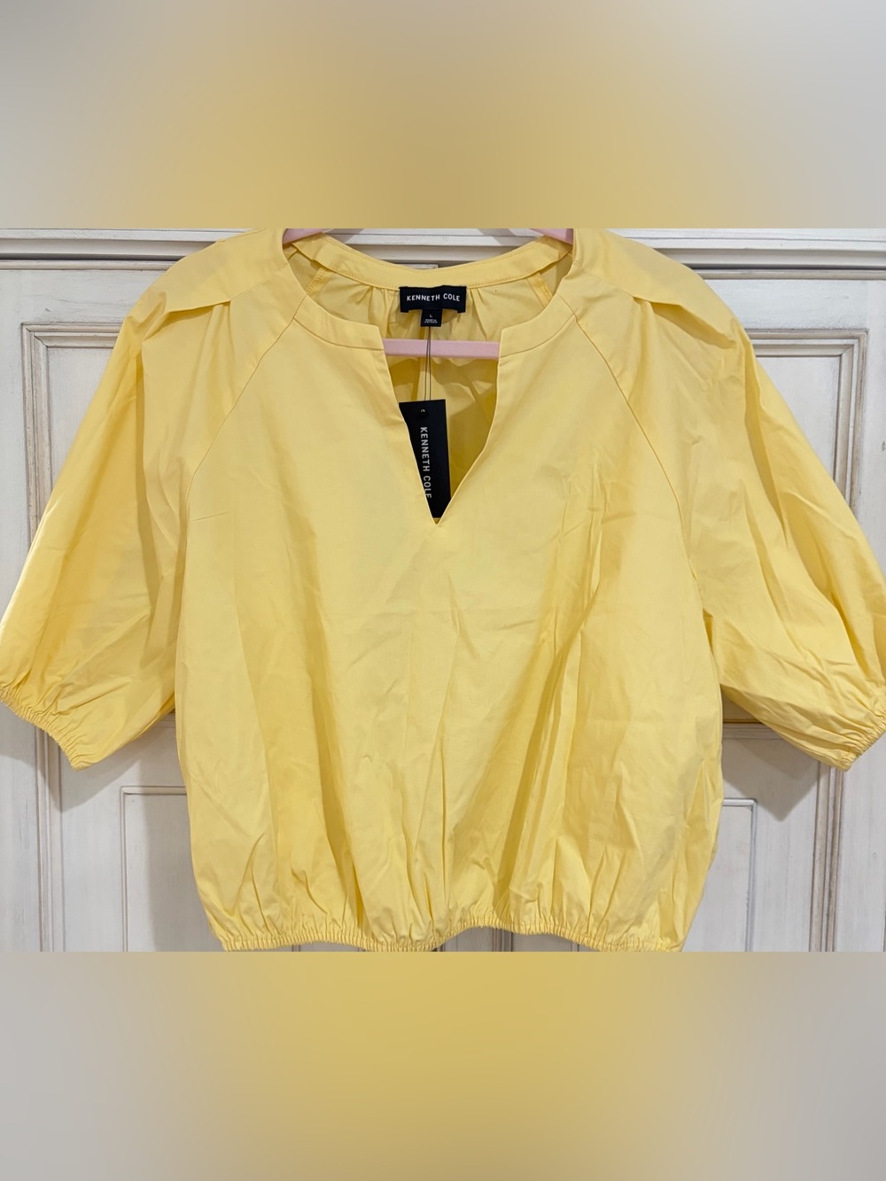 NWT SZ L Kenneth Cole Lemon Yellow Split-Neck Short Sleeve Cropped Top
